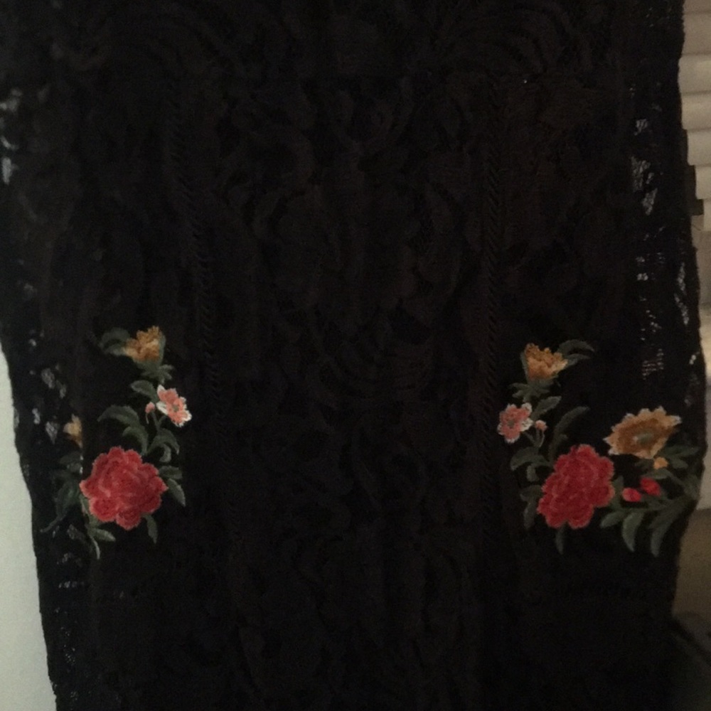 Black Lacey Dress - Picture 3 of 4